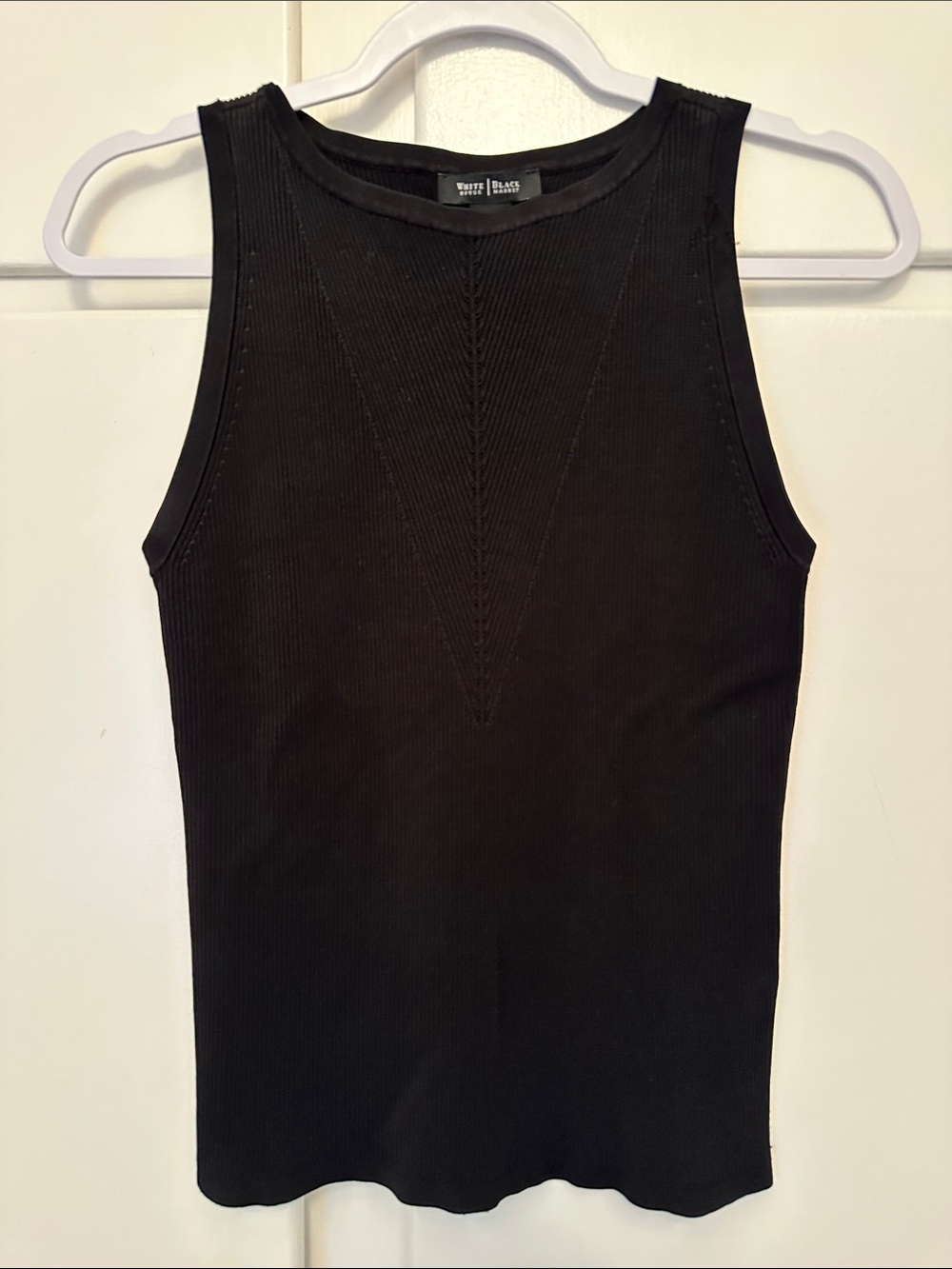EUC White House Black Market Black Ribbed Crewneck Tank Top